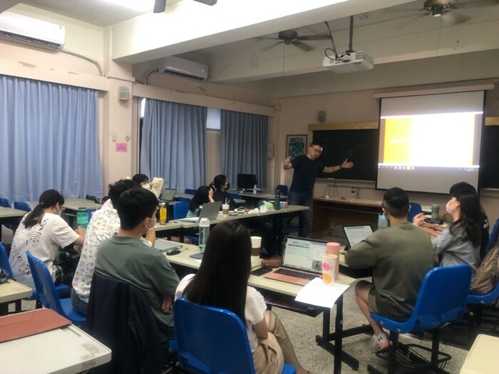 鄭智瑋老師講述北歐國家如何照顧障礙者的性需求圖片